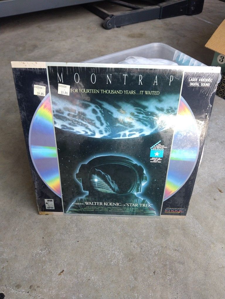MOONTRAP Laserdisc LD RARE SCI-FI Walter Koenig Bruce Campbell