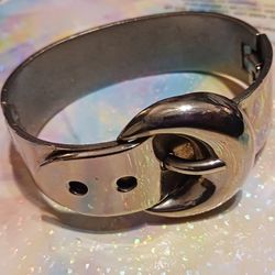 Buckle Victorian Style Silver Bracelet 