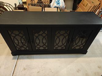 Sideboard / credenza