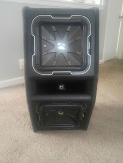 Kicker 12s very good conditions 1000 wats RMS each