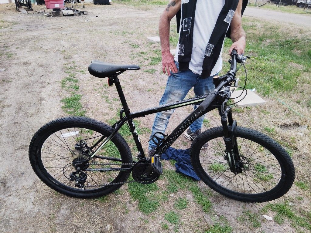 It's A 21 So Schwinn Sideliner 26in Mens Bike