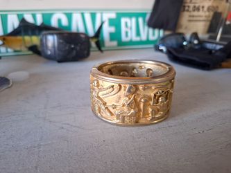 Elizabeth Taylor Avon Egyptian Revival cuff bracelet