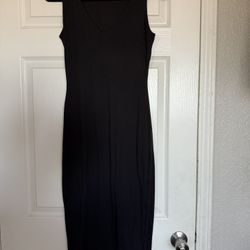 Black Fashion Nova Midi Dress Size M