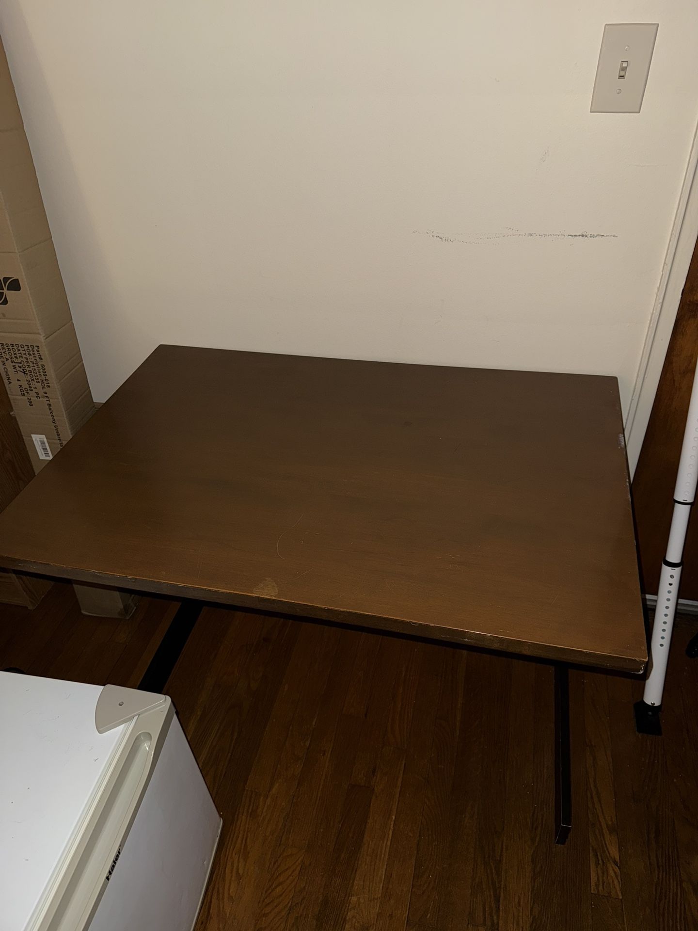 Desk With Metal Base
