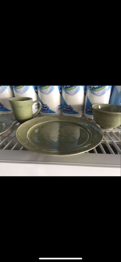 Pottery Barn Dinnerware Set 20 For Sale In Long Beach Ca Offerup