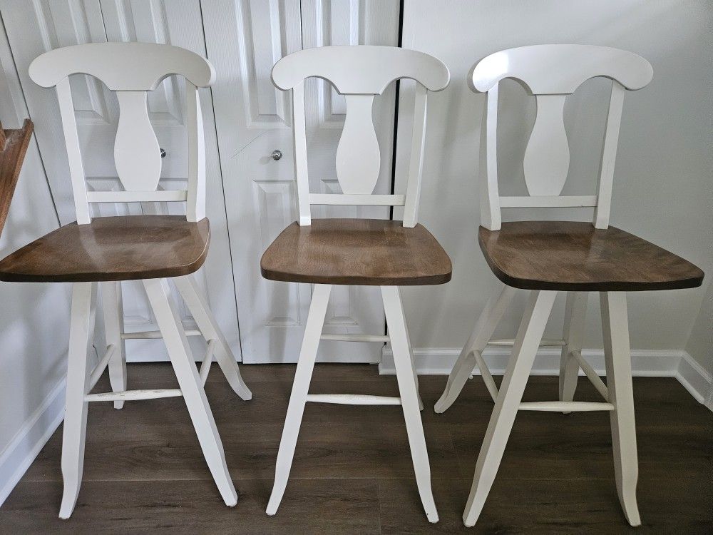 31" Bar Stools