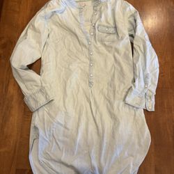 Woman’s Merona Denim Dress Shipping Available 
