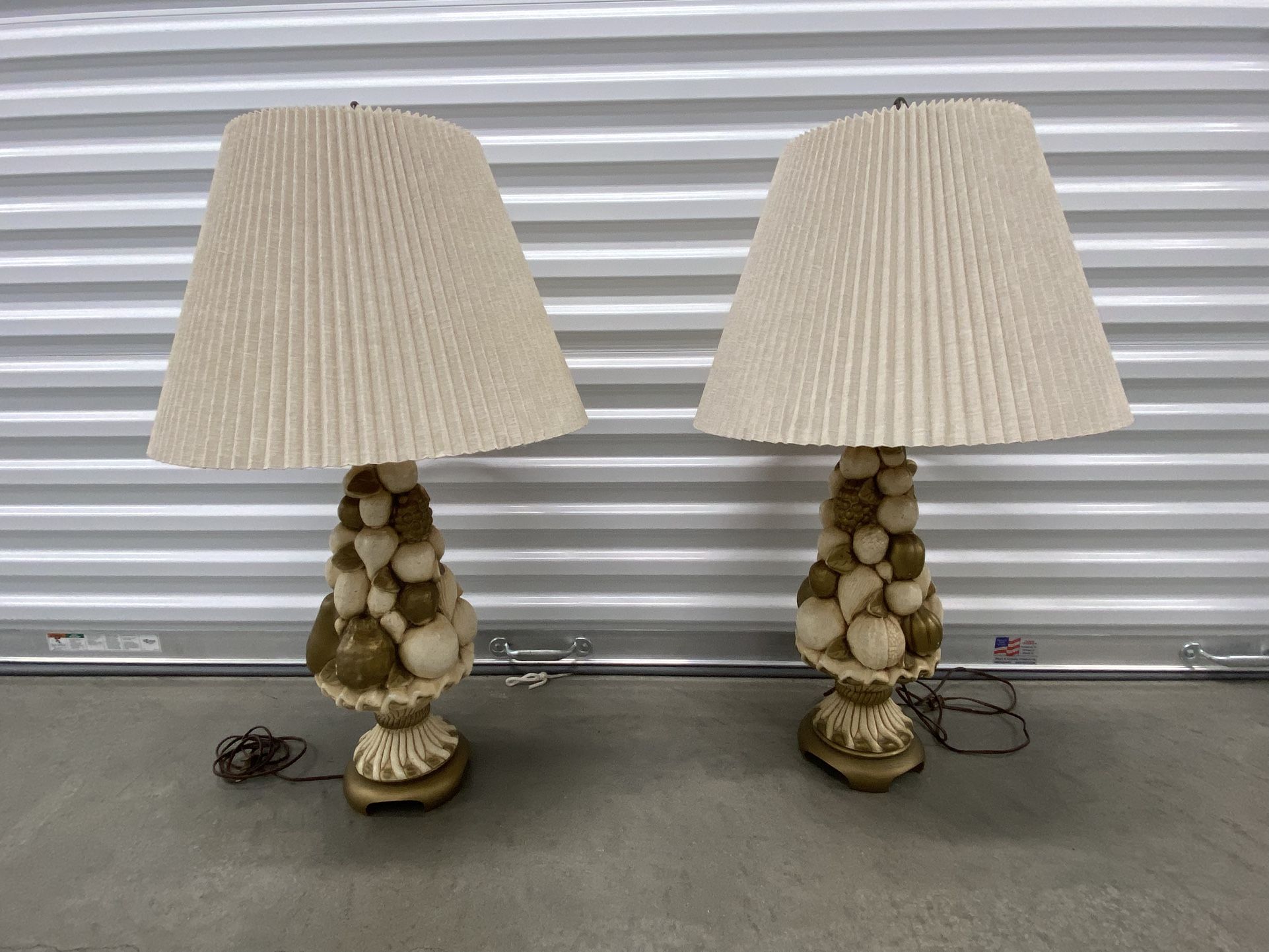 Vintage Italian Topiary Fruit Basket Lamp Pair