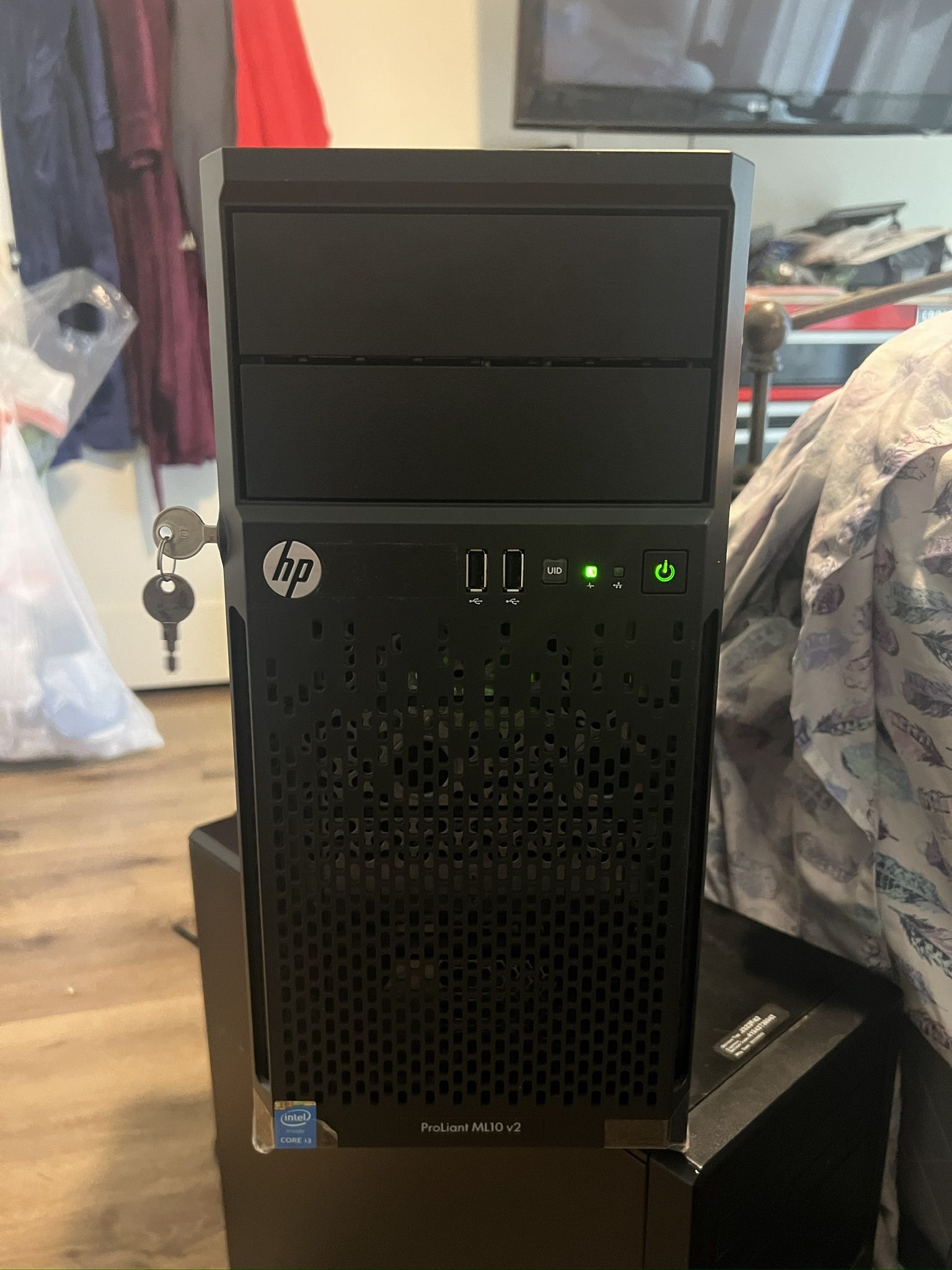 HP proliant ML10 V2 Server