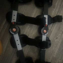 Knee Brace
