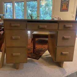 FREE Child Size Desk 