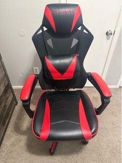 Respawn Gaming Chair/Hardly used