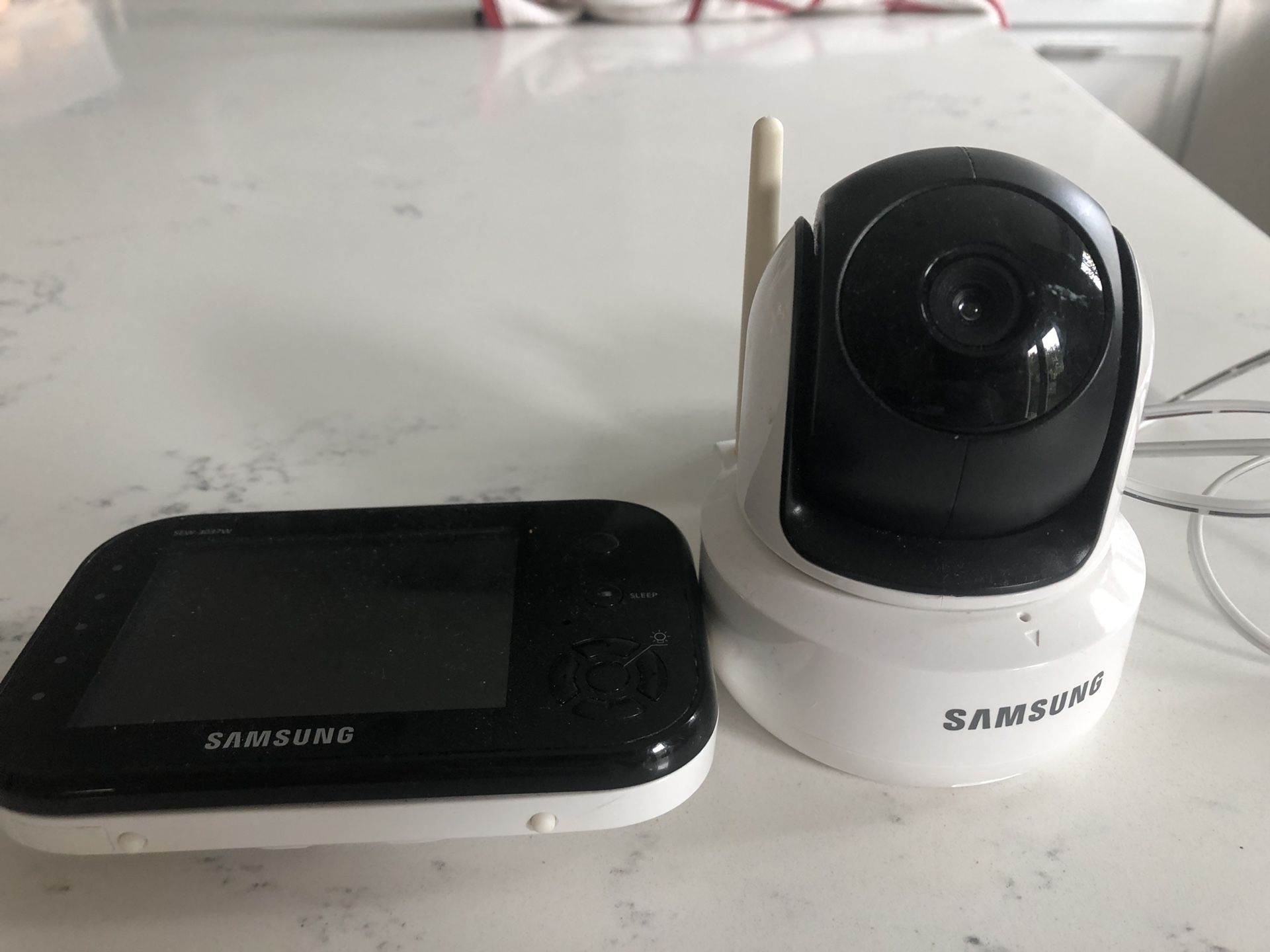 Samsung SW-3037 baby monitor-like new