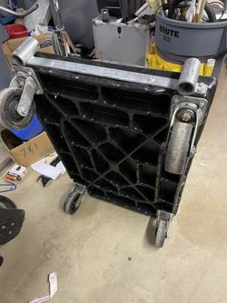 Hands Truck