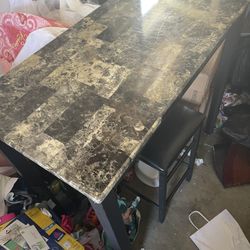Nice Table With 2 Chairs