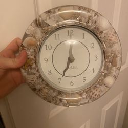 Seashell Clock Smaller Size 