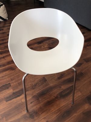 2 Cb2 Poppy White Chairs For Sale In Covina Ca Offerup