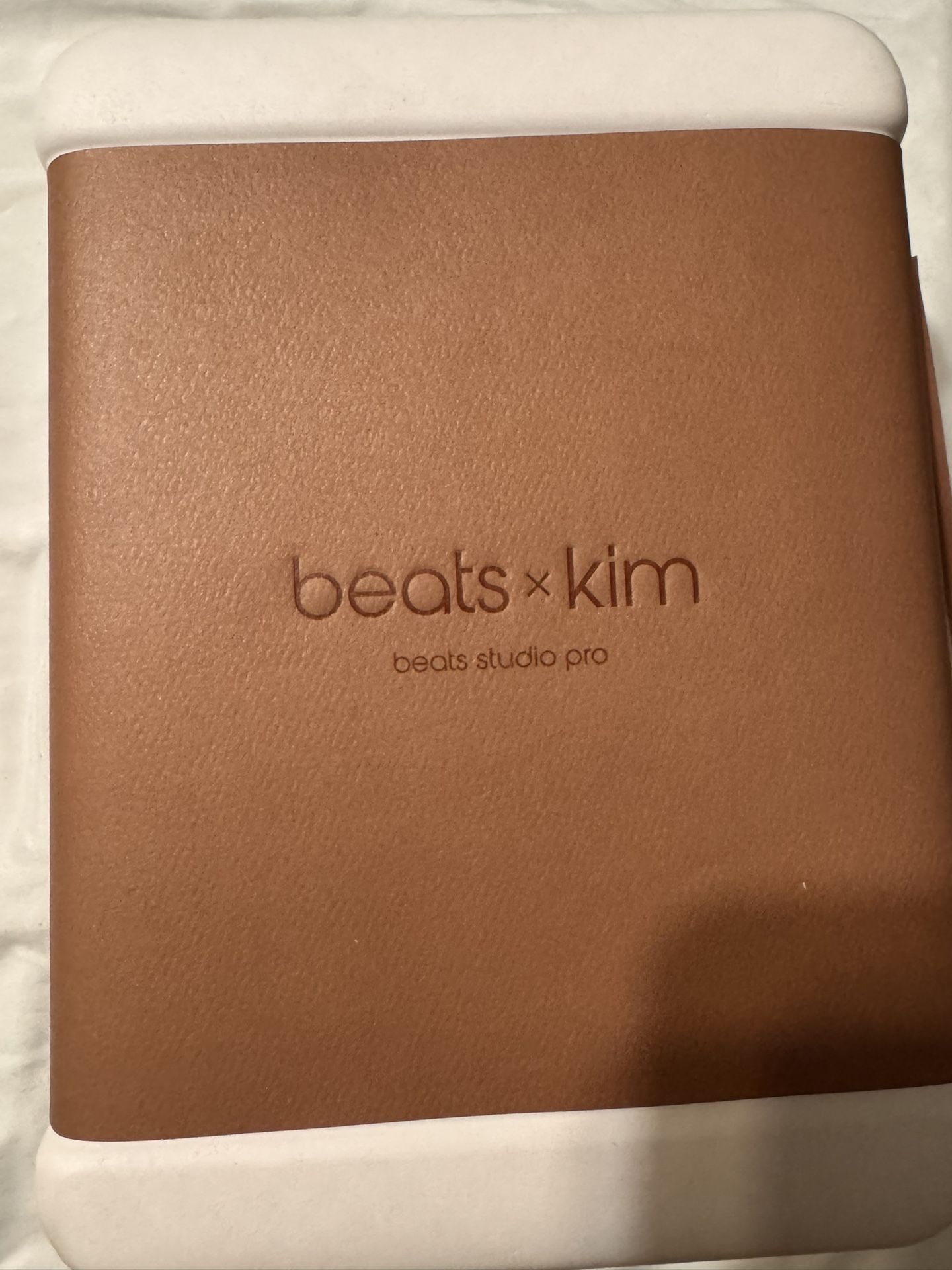 Beats X Kim (Dr.Dre Beats )