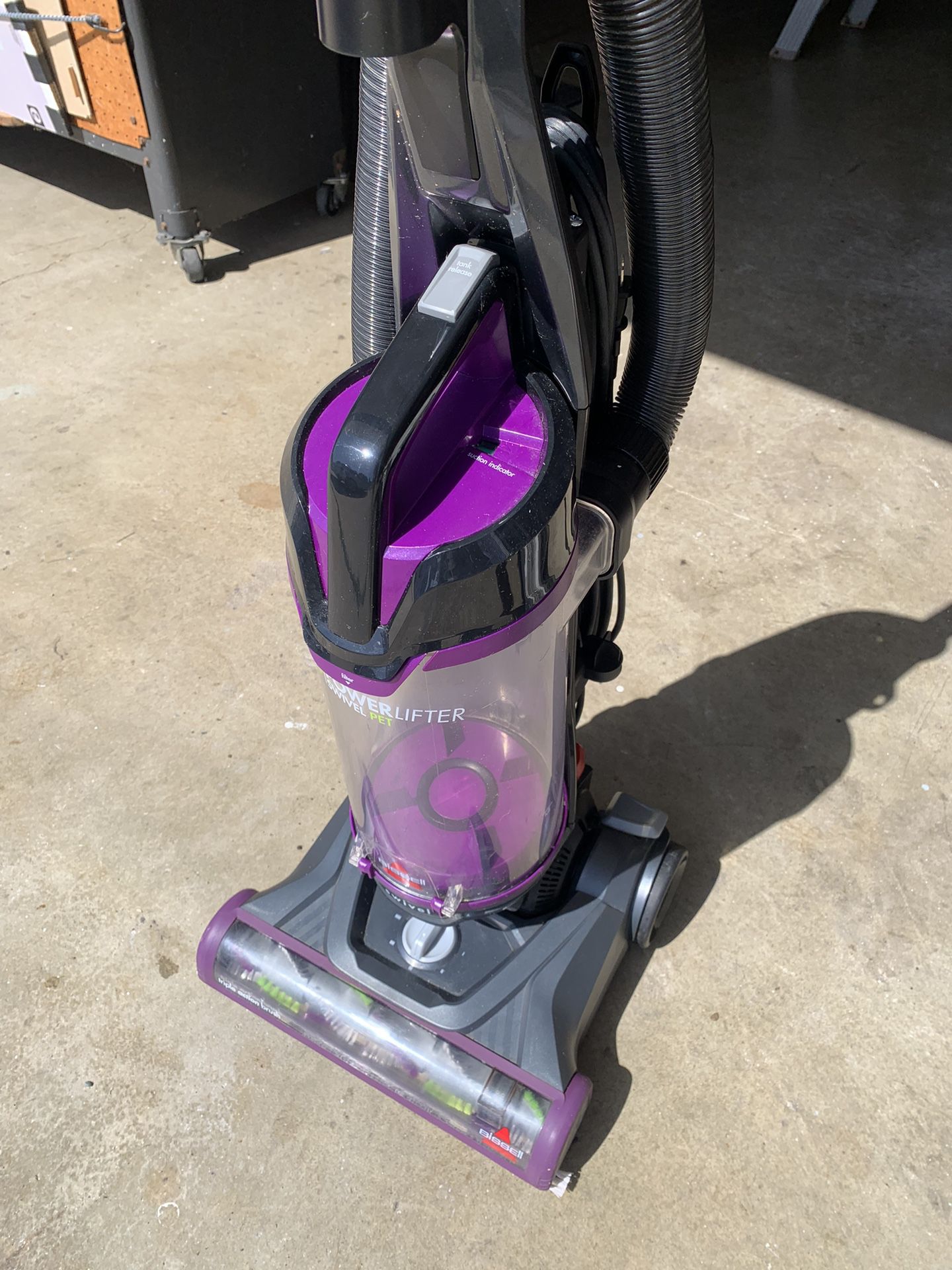 Bissell Powerlifter Swivel Pet Vacuum