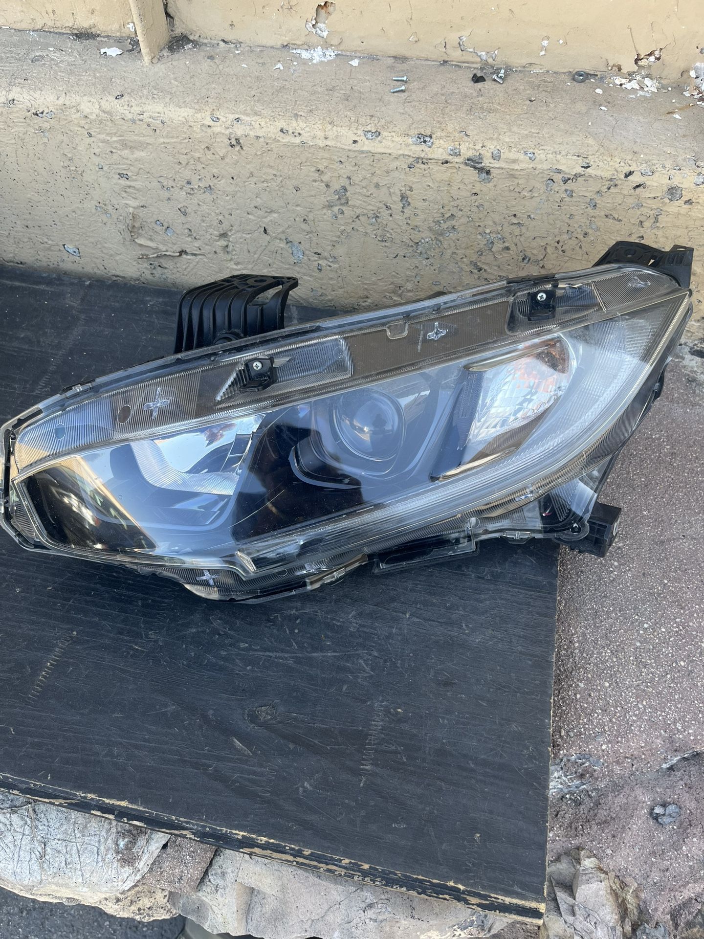 2020 HONDA CIVIC LEFT HEADLIGHT BLACK