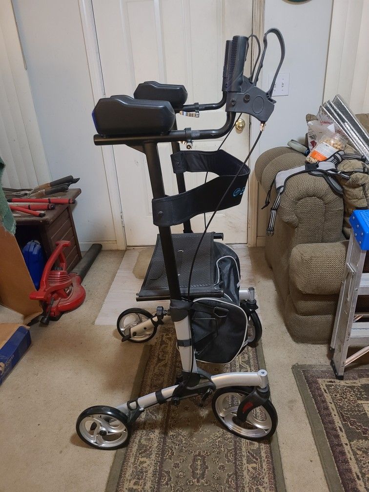 ELENKER UPRIGHT WALKER