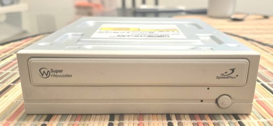 Toshiba Samsung SH-S222 internal IDE
DVD±RW burner