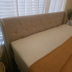 ON HOLD - Queen bedframe, Dresser, Jewelry Chest, 65" TV, Blanket Chest, Area Rug