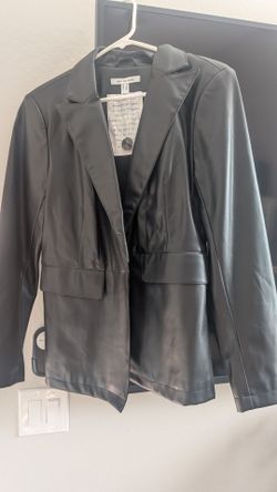New Women's Fitted Faux Leather Jacket