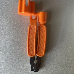 Guitar Restringer 