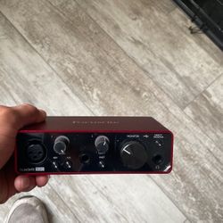 Focusrite solo 