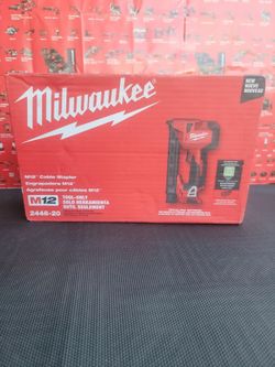 MILWAUKEE M12 12-VOLT LITHIUM-ION CORDLESS CABLE STAPLER ( TOOL ONLY  )