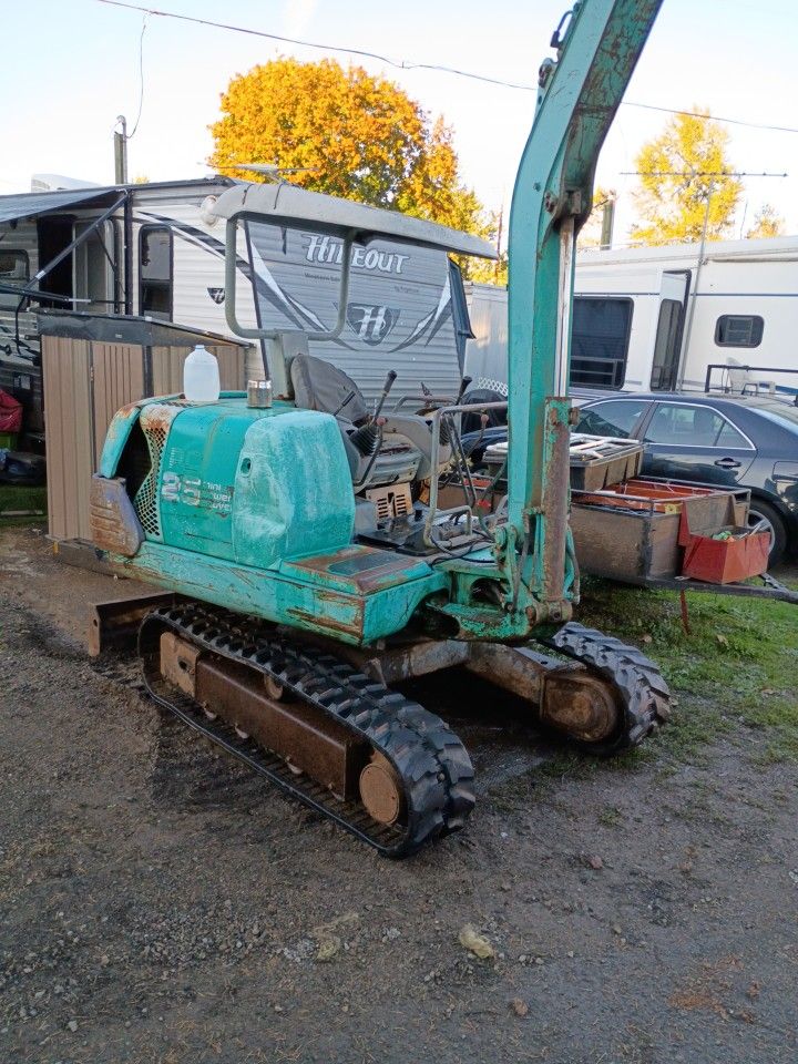 Kamatsu Open Can Mini Track Hoe