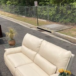 Quality Recliner Leather Sofa Beige. Great Condition 