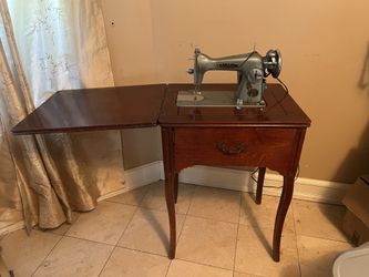 Antique  Sewing Machine 