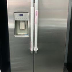 GE Side By Side Refrigerator BRAND NEW