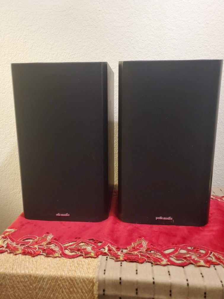 PAIR OF POLK AUDIO SPEAKERS 