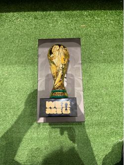 TROPHY REPLICA