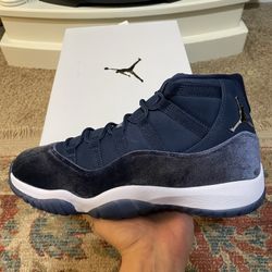Jordan 11 Midnight Navy