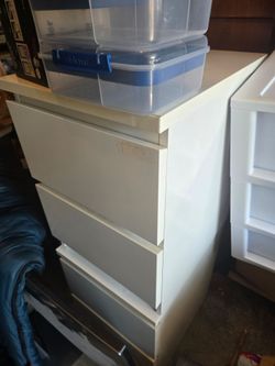 Free queen bed frame and 2 night stands