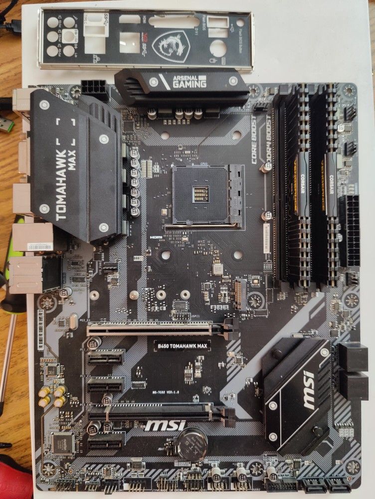 MSI B450 Tomahawk MAX | 16GB RAM