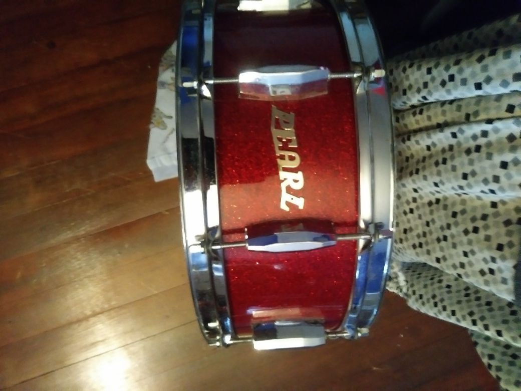 Cherry Red Pearl Snare Drum and extra Hi Hat top