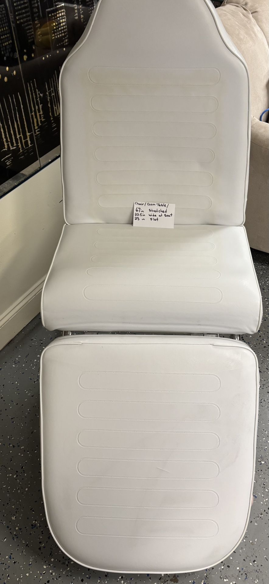 Chair/table (multi Use)