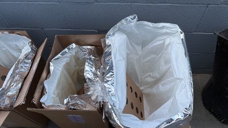Box with insulation