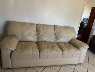 Free couches/sofa