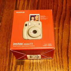 Fujifilm Instax Mini 11 Camera  Color : Sage Store Price $89