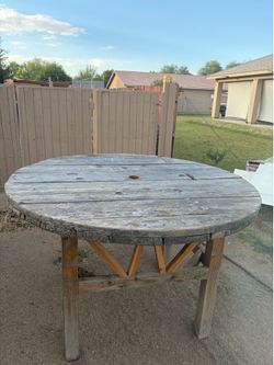 Table with stools