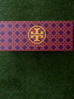 Tory burch sandals sparkly black size 6