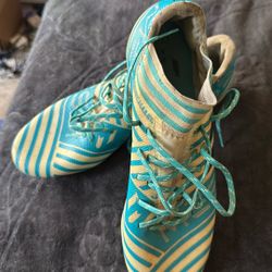 Adidas  Messi Size 10 Men’s 