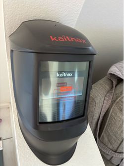 Welding helmet