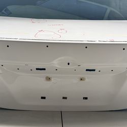 12-14 TOYOTA CAMRY TRUNK LID